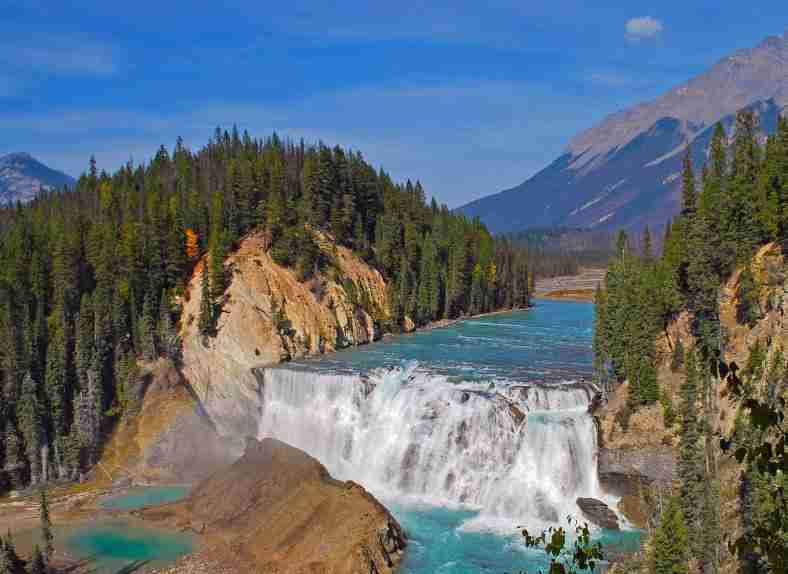 无人直播带货视频素材（无人直播带货视频素材鸿星尔克）