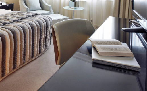 2028年农历闰五月廿七搬家日子如何 今日搬家入伙好不好