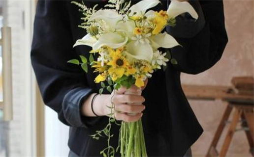 2035年03月17日结婚好不好 今日办婚礼好吗