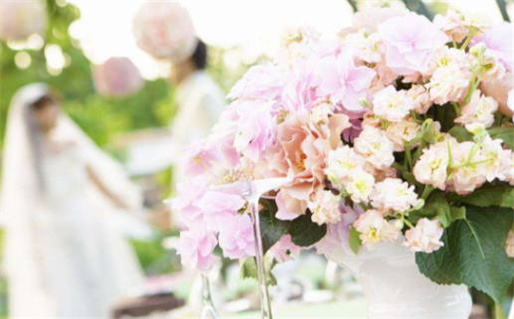 2034年农历冬月十八结婚吉日查询 办喜事吉利吗