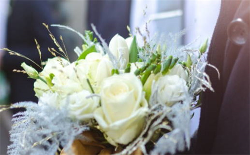 2027年农历冬月三十是不是领证吉日 是领证结婚好日子吗